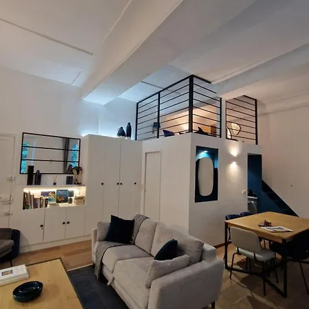 06a4 - Situation Exceptionnelle Au Port De Appartement Nice